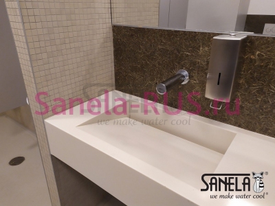 Настенный бесконтактный смеситель SLU 42KB арт: 03425 Sanela Чехия (фото, схема)